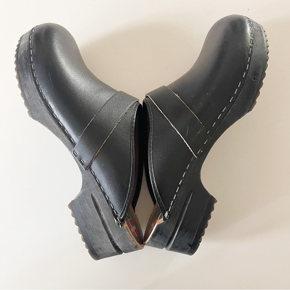 Ecco Clogs - Picture 3 of 12